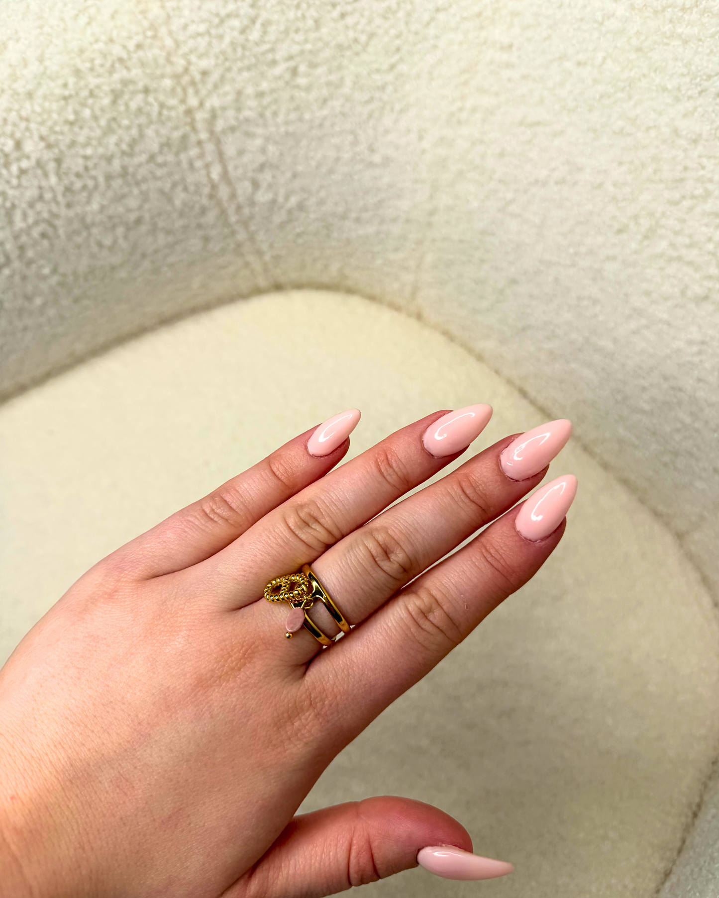 BAGUE ROSA