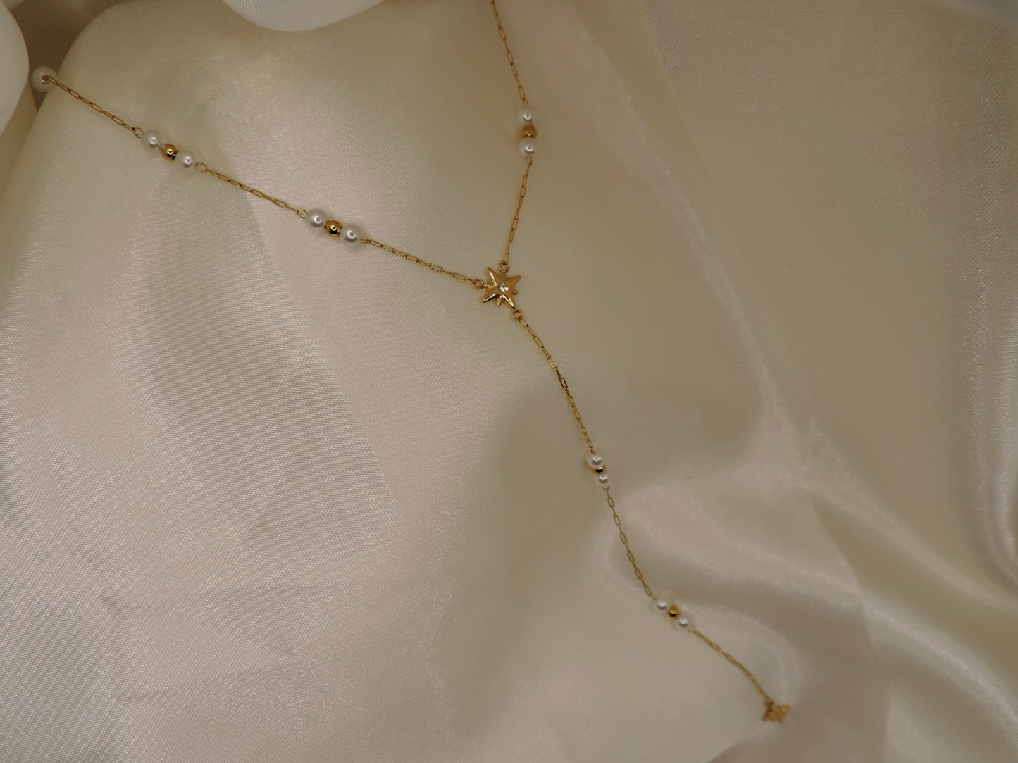 COLLIER SARAH