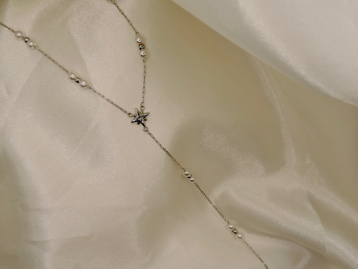 COLLIER SARAH