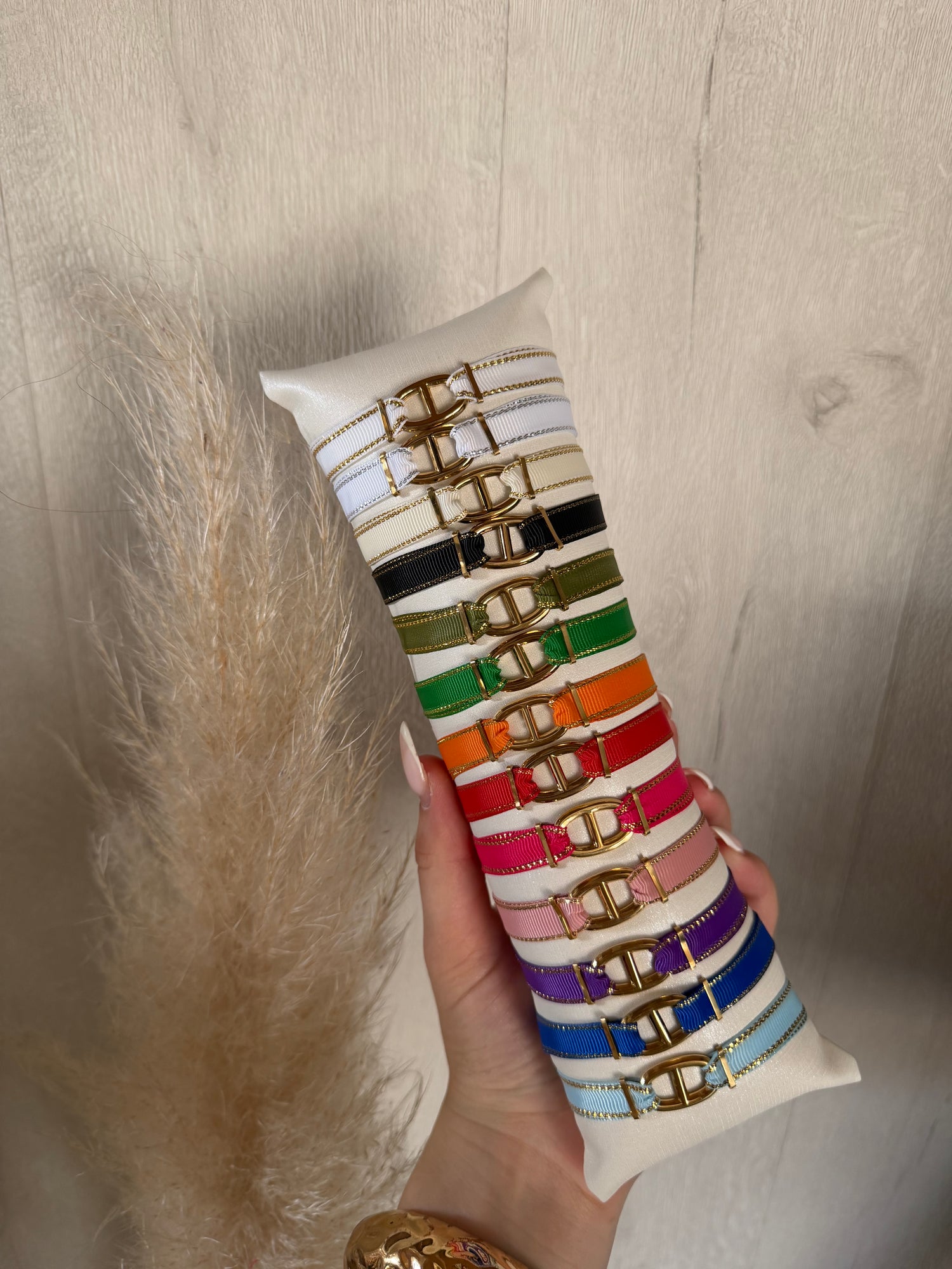 BRACELETS COLORÉS 15€