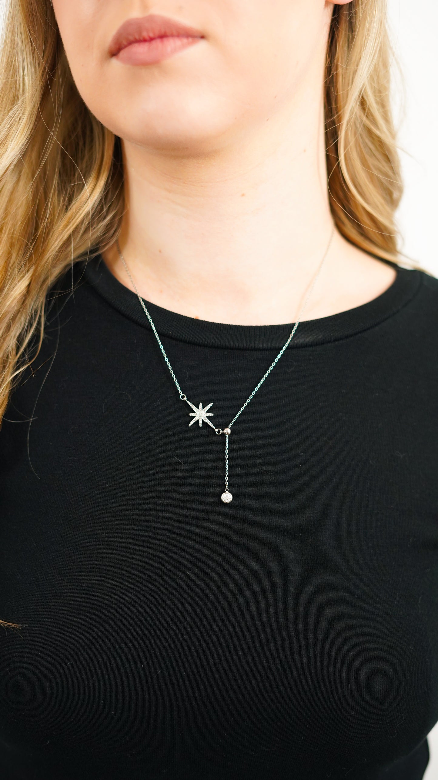 COLLIER LOUNA