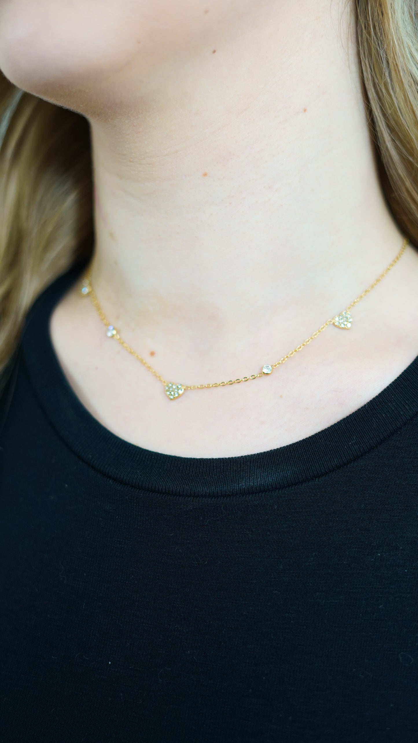 COLLIER CLARA