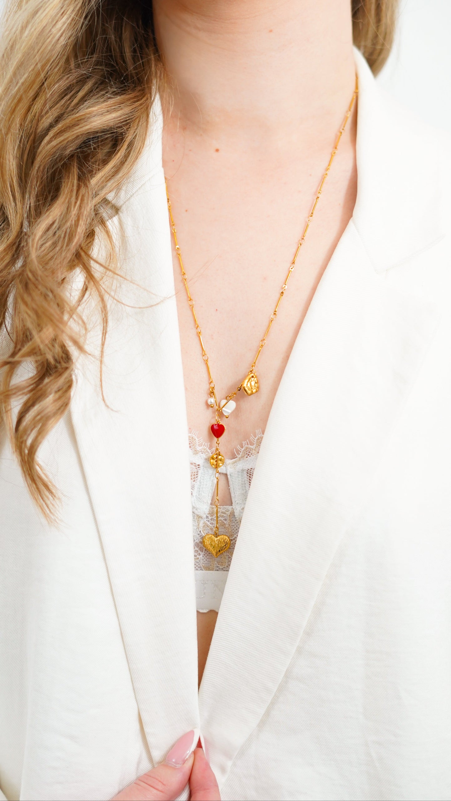 COLLIER LEYANA