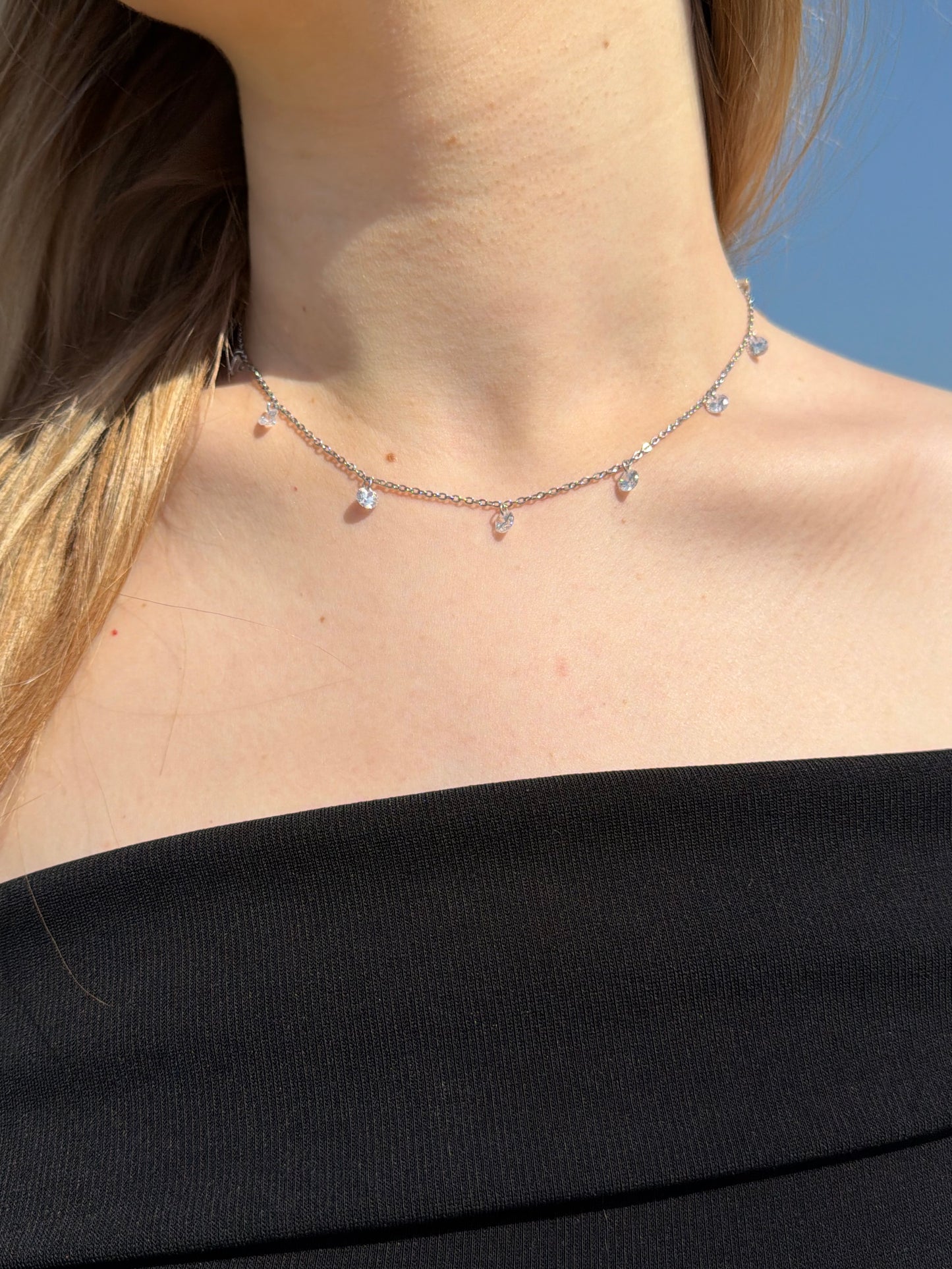 COLLIER OLYA